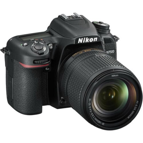 Nikon D7500 kit 4