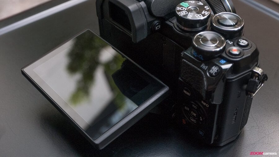 Review Olympus OMD EM10 MK3 900px 1160525