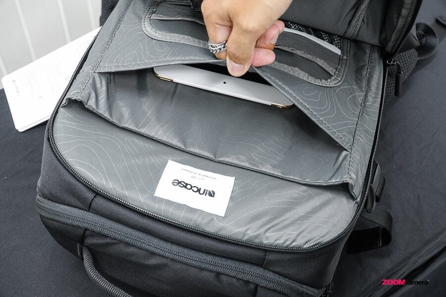 Review : Incase DSLR Pro Pack กระเป๋า Backpack รองรับ Laptop 15 นิ้ว