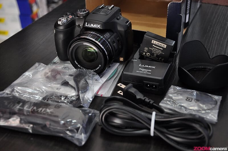 Unboxing & Mini Review Panasonic Lumix FZ200 3 Panasonic FZ200 Image 2