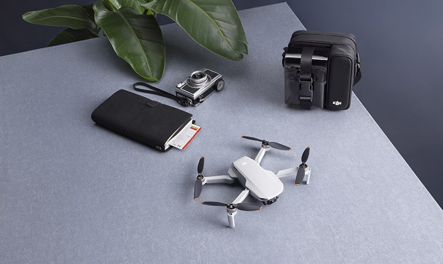 DJI-marvic-Mini-2-lifestyle1