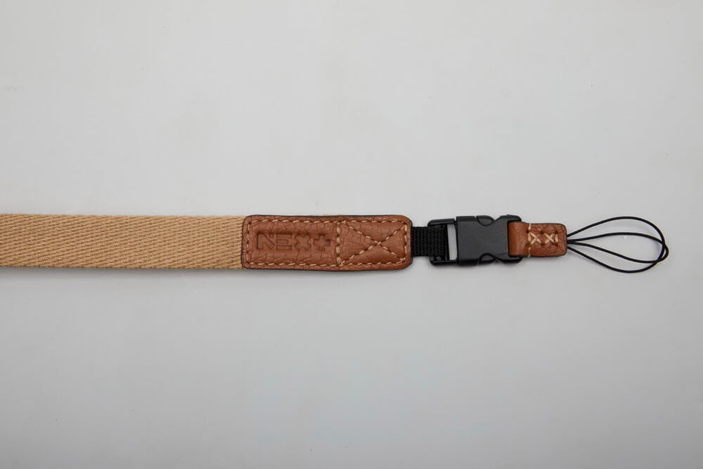 NEXT Hand Strap PARR Series W: 2cm /L: 20cm 26 20200408 Next Photographic Packshot on White Blackground0305
