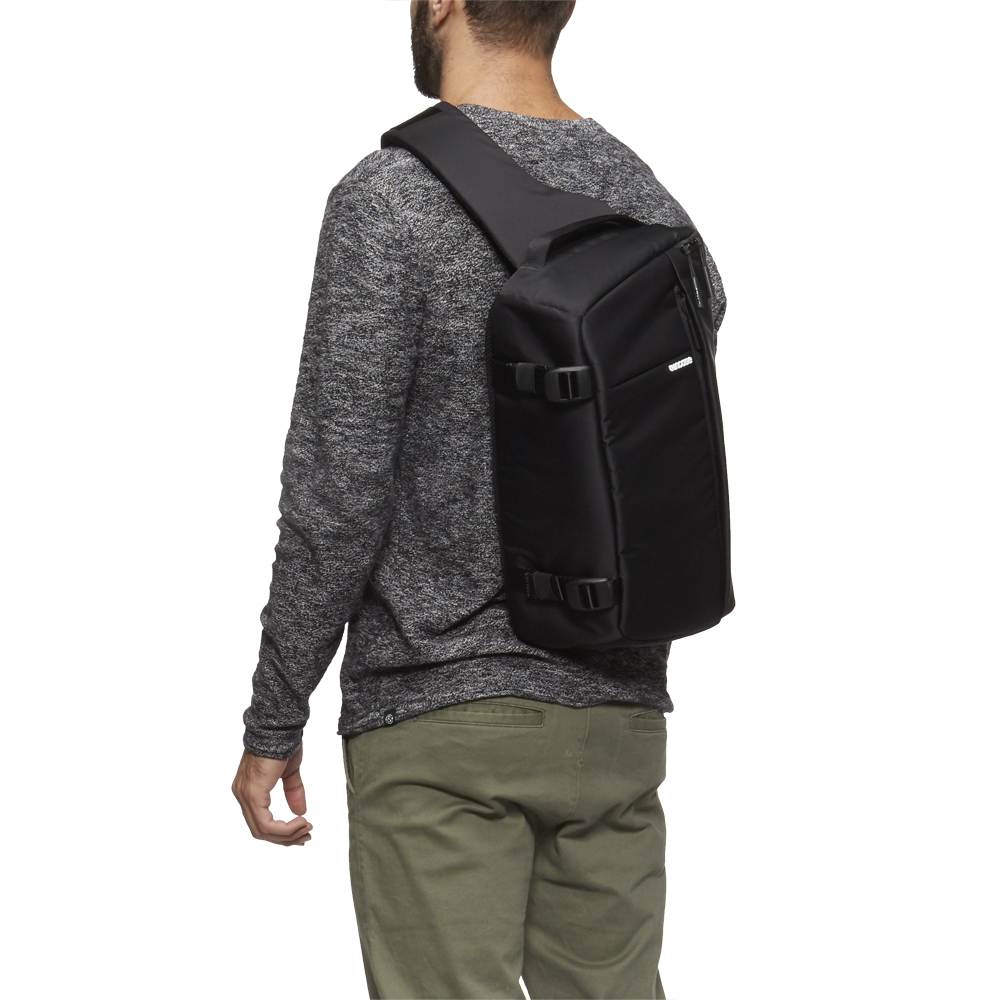 Incase dslr sling best sale pack with woolenex