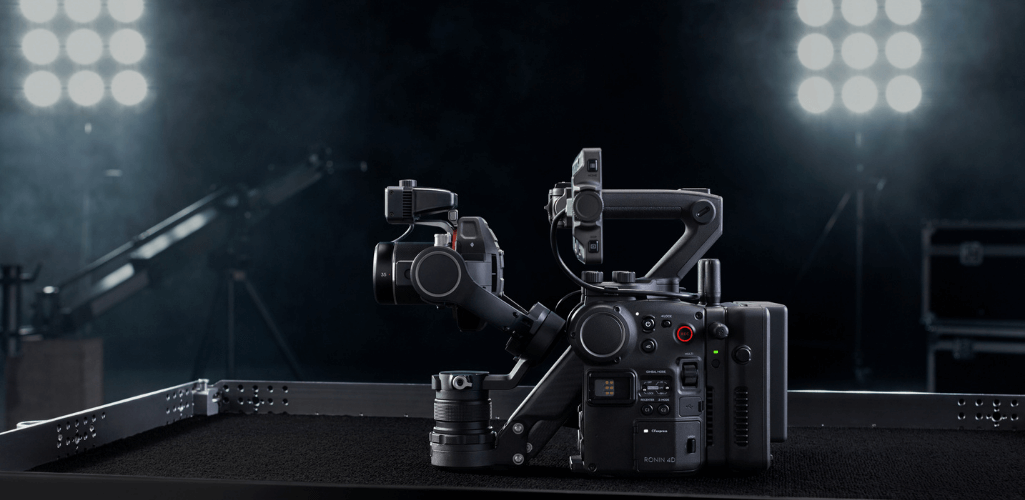 DJI Ronin 4D 4 Axis Cinema Camera 6K Combo Kit 44