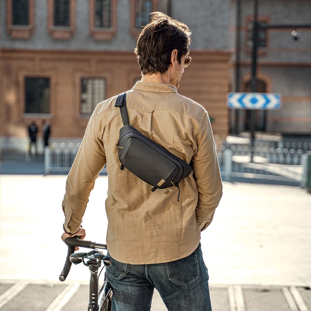 PGYTECH OneGo Solo Sling Obsidian Black 4