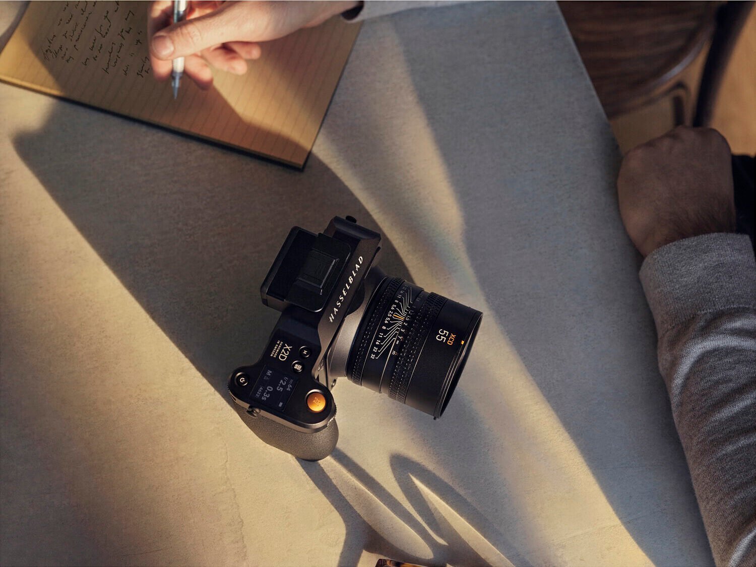 Hasselblad X2D 100C Portrait Kit Lightweight Medium Format Mirrorless Camera (ประกันศูนย์ 1ปี) 49 Hasselblad X2D 100C Lightweight Portrait Kit Medium Format Mirrorless Camera