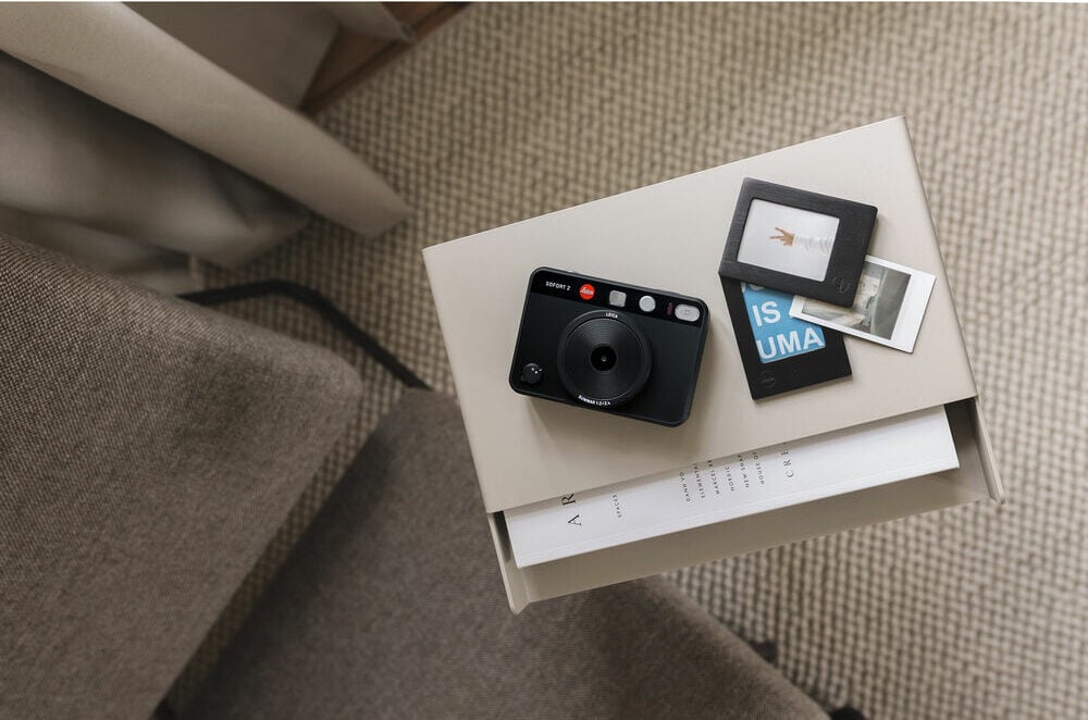 Leica SOFORT 2 Instant Camera (Black)
