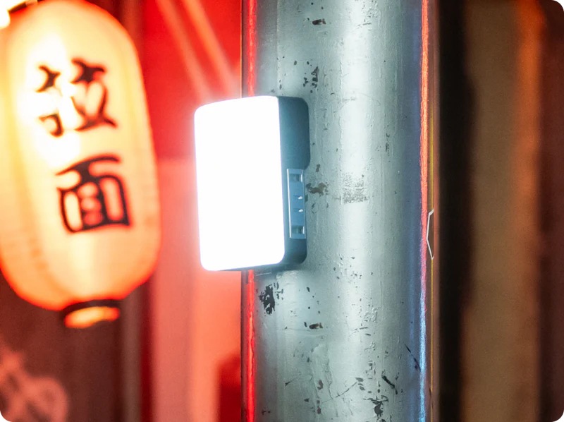 amaran Ace 25x and Ace 25c QUICK MAGNETIC MOUNTING