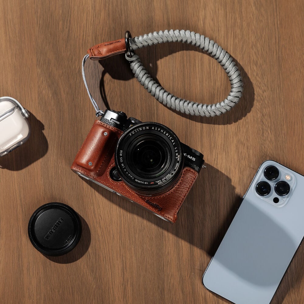 SmallRig Leather half-case for Fujifilm X-M5 Black 4879 / Brown 4880 15 SmallRig Leather half-case for Fujifilm X-M5