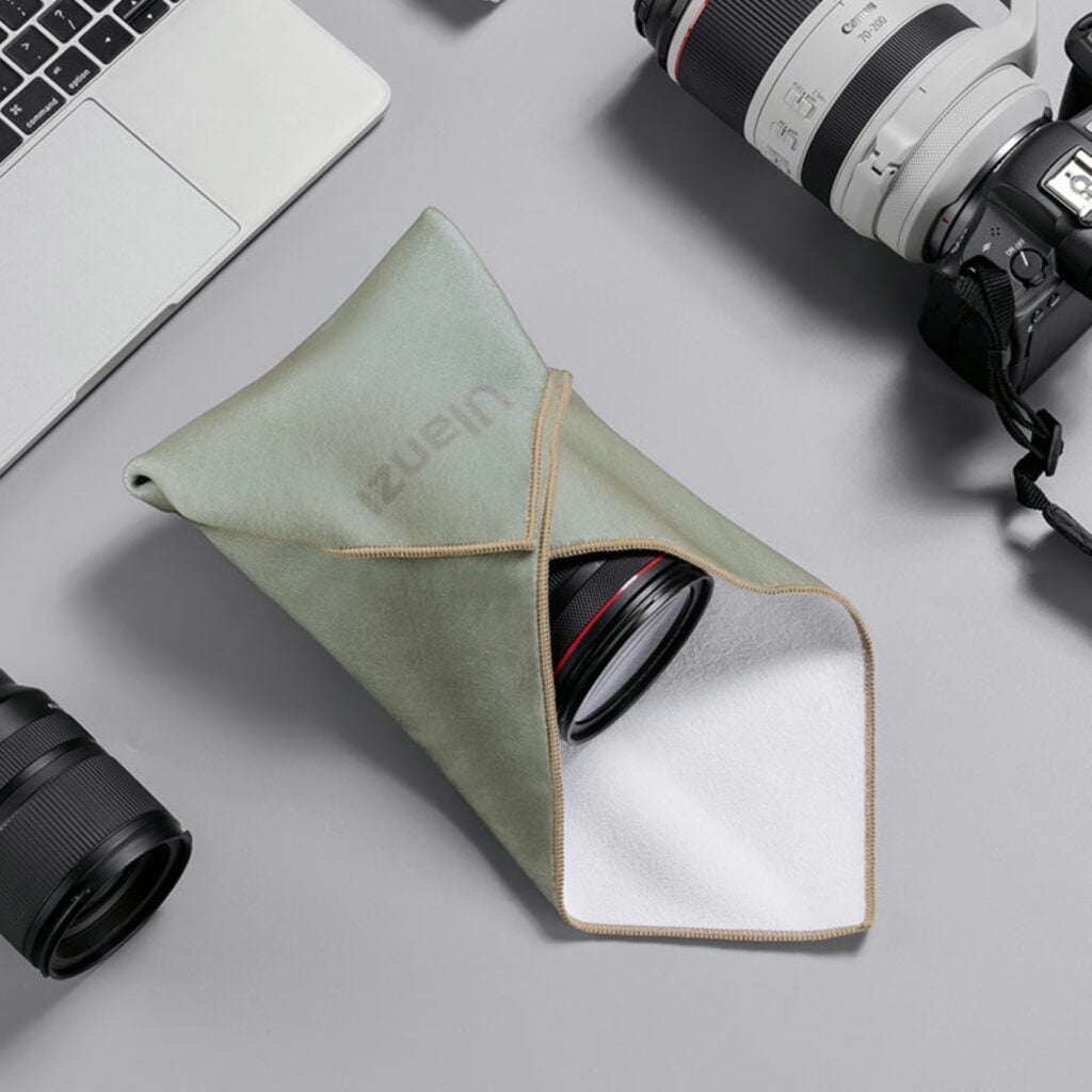 Ulanzi CM009 17-Inch Protective Wrap ผ้าเช็ดเลนส์ สำหรับห่อเพื่อกันรอย 10 Ulanzi CM009 17-Inch Protective Wrap