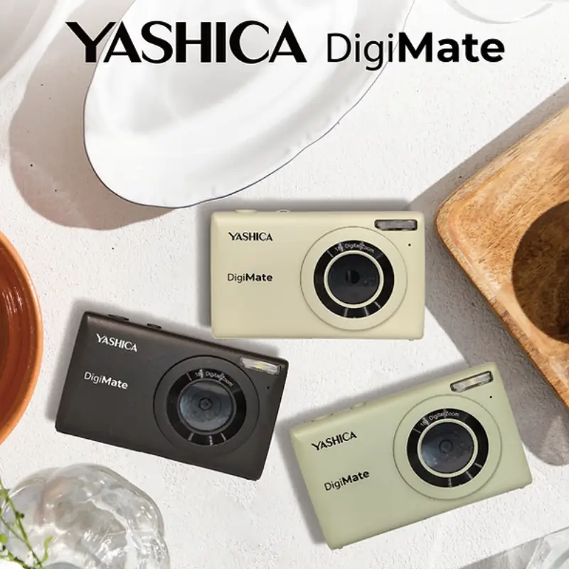 YASHICA DigiMate 100 Digital Camera