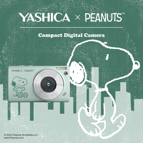 YASHICA x Peanuts Snoopy Digital Camera