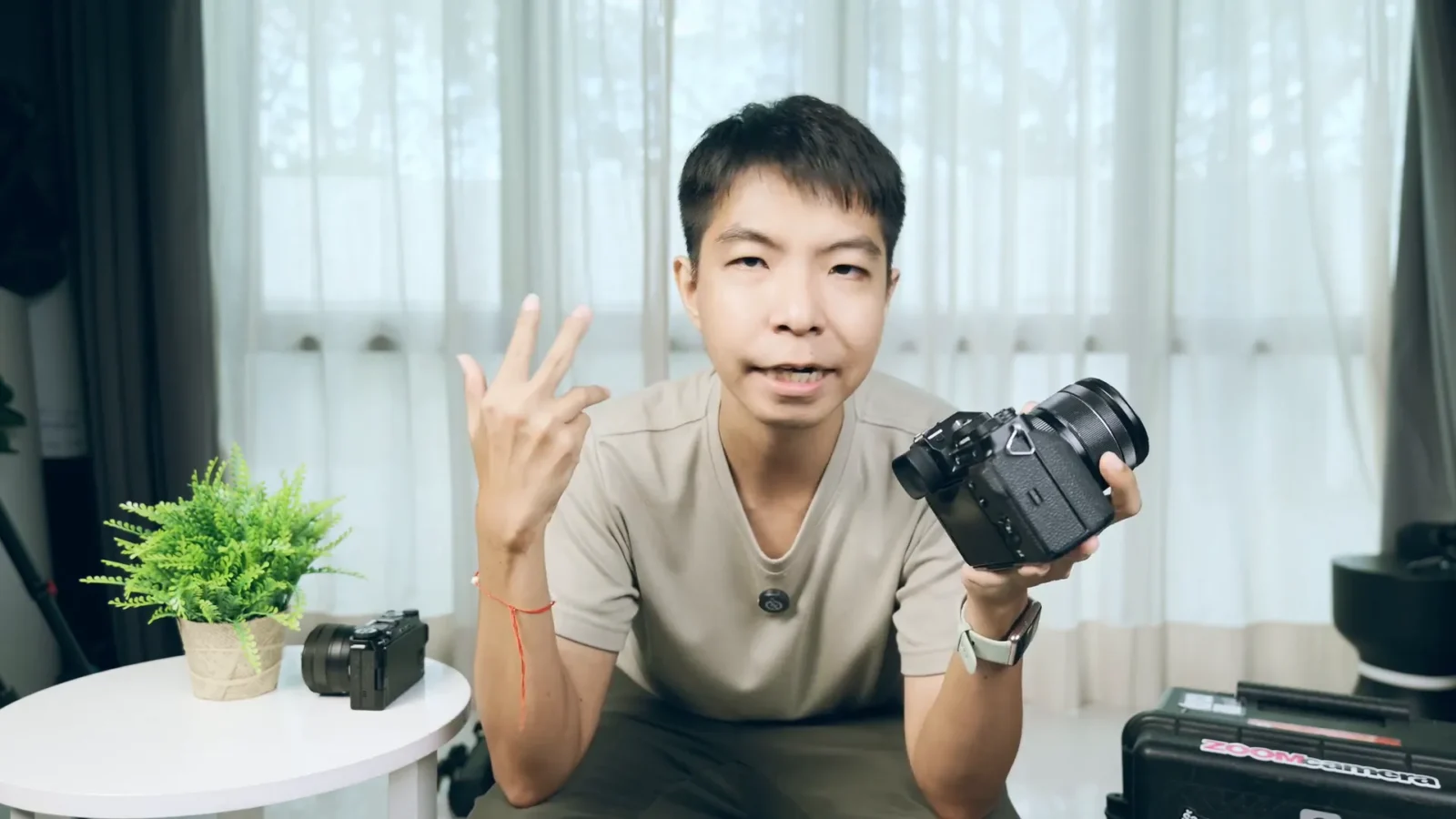 สอนใช้กล้อง fujifilm สำหรับมือใหม่ฟูจิฟิล์มฉบับจับมือทำ อัพเดทปี 2025 เป็นต้นไป (Fujifilm the Series 2025) 22 แจ้งเตือน EP ถัดไปเกี่ยวกับ Film Simulation ของ fujifilm