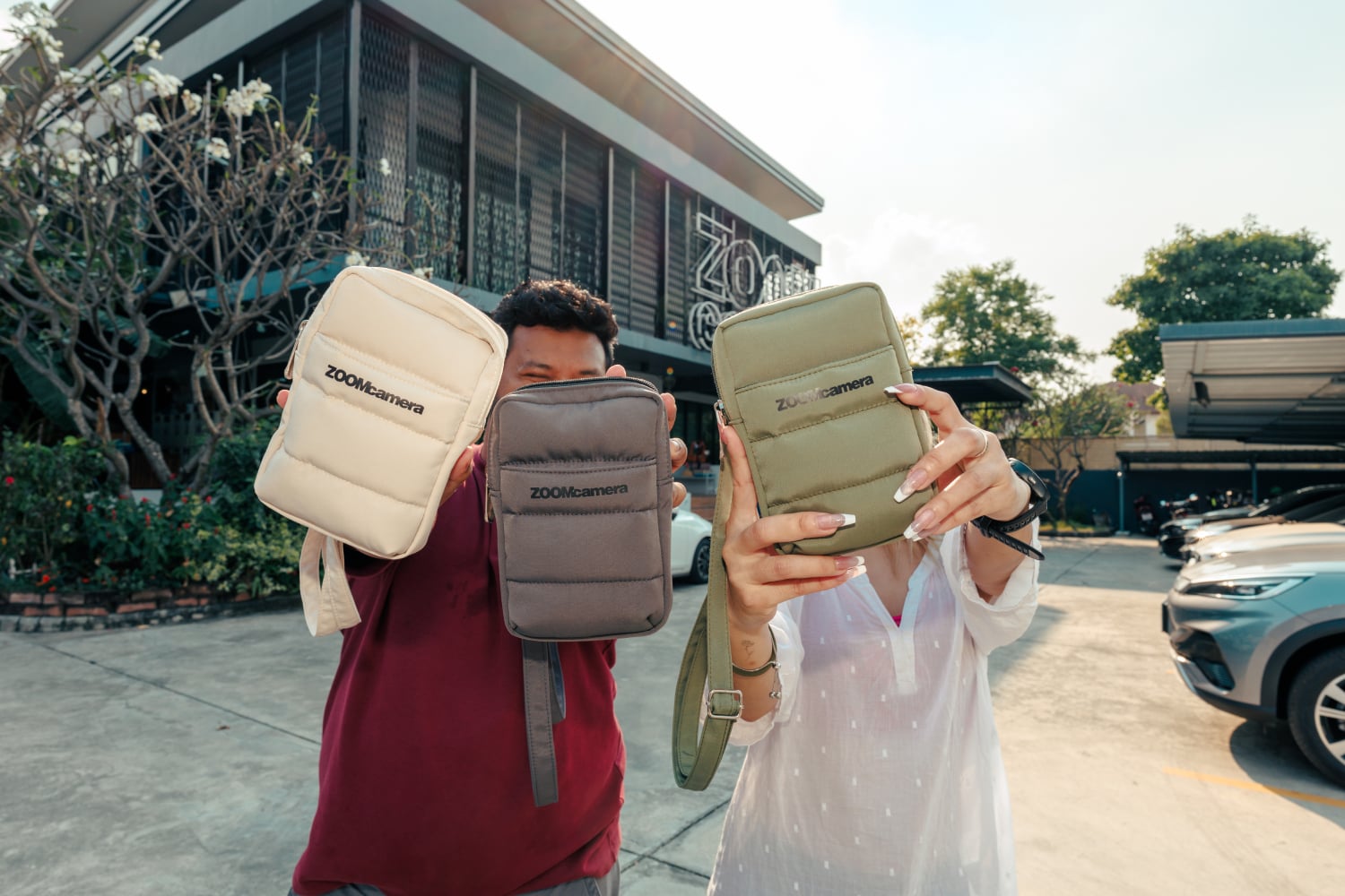 Zoomcamera Mini Sling Bag กระเป๋าใส่กล้อง / มือถือ 18 Zoomcamera Mini Sling Bag