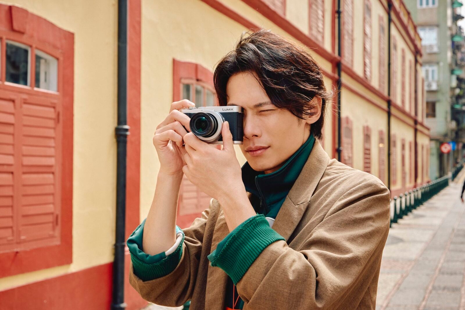 สรุปเปิดตัว Panasonic Lumix L10 กล้องพรีเมียมคอมแพคตัวจบของสาย Creator เลนส์ Leica คมชัด พร้อมจบหลังกล้องด้วย Real Time LUT 7 Panasonic Lumix L10 review 2