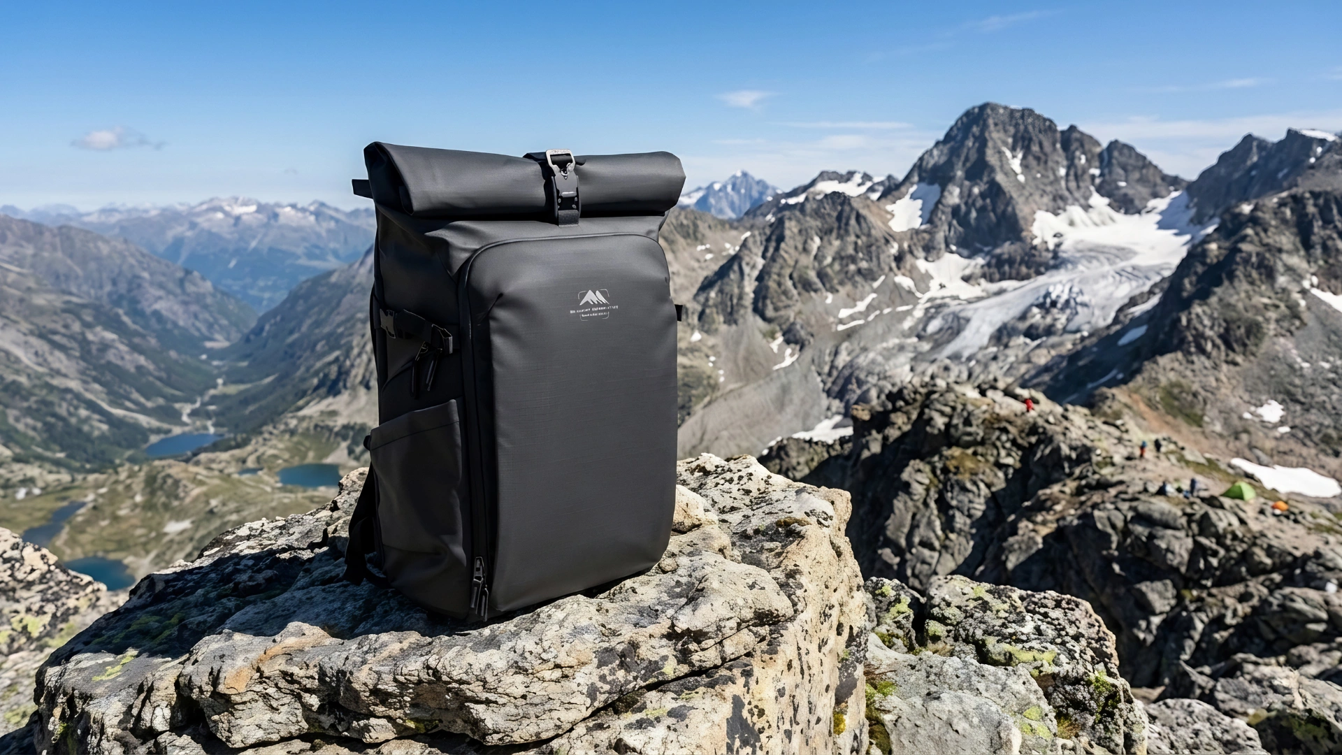 Summit Creative Metropolis 32L Rolltop Backpack (ประกันศูนย์) 19 Summit Creative Metropolis 32L Roll Top Backpack