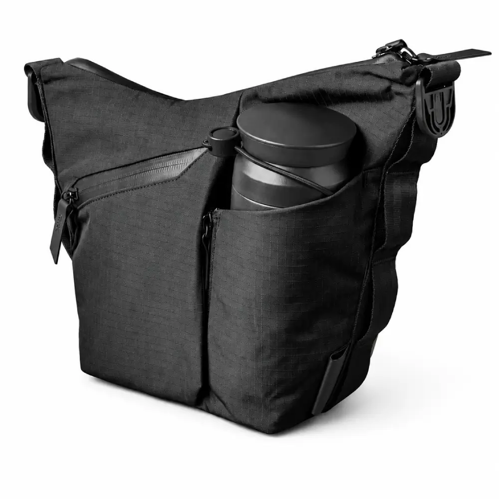 Alpaka Flow Satchel 2L (ประกันศูนย์) 2 Alpaka Flow Satchel 2L (ประกันศูนย์) - Image 2